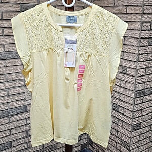 Berkley and Jensen Flutter Sleeve Top Sz XXL